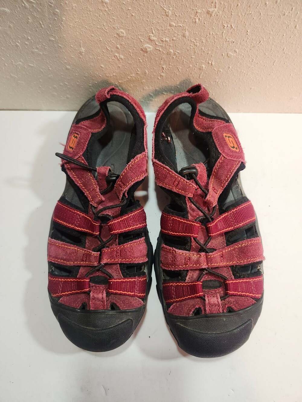 Skechers Hiking Sandals SN 45394 Size 9 womens Red Leather Outdoor Sport Water